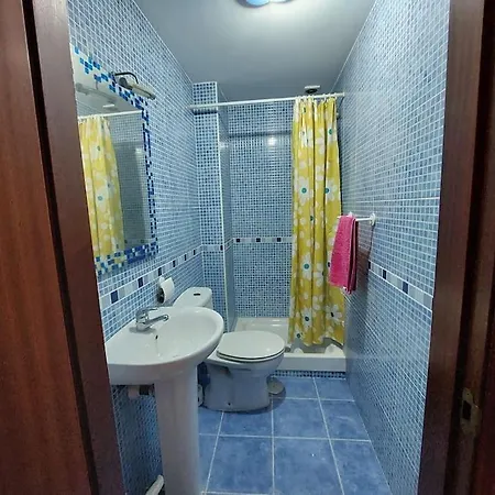 Apartment Piso Centrico De Dos La Linea de la Concepcion